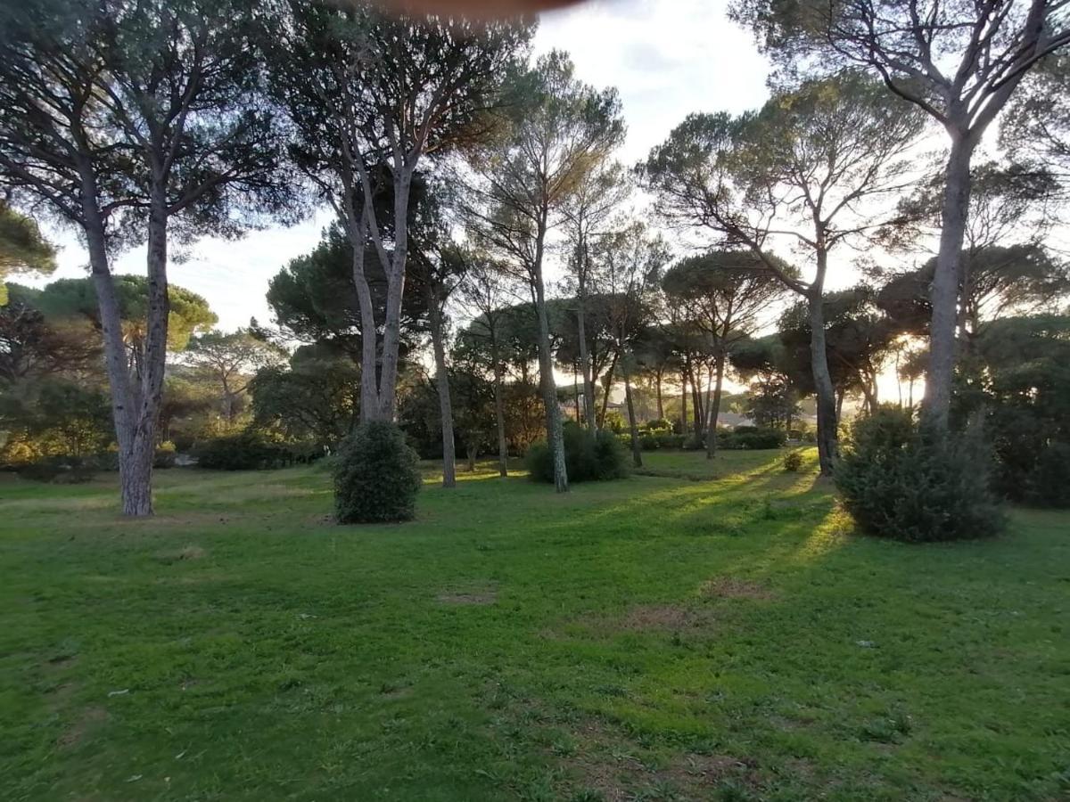 Residences Du Golf Saint-Raphaël Exteriör bild
